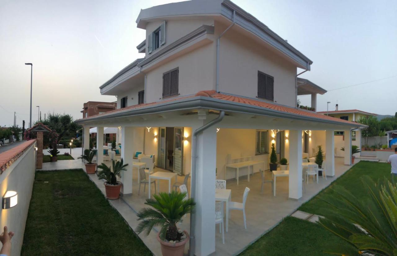 Invilla Bed&Breakfast - Quality Rooms Santa Maria di Castellabate Bagian luar foto
