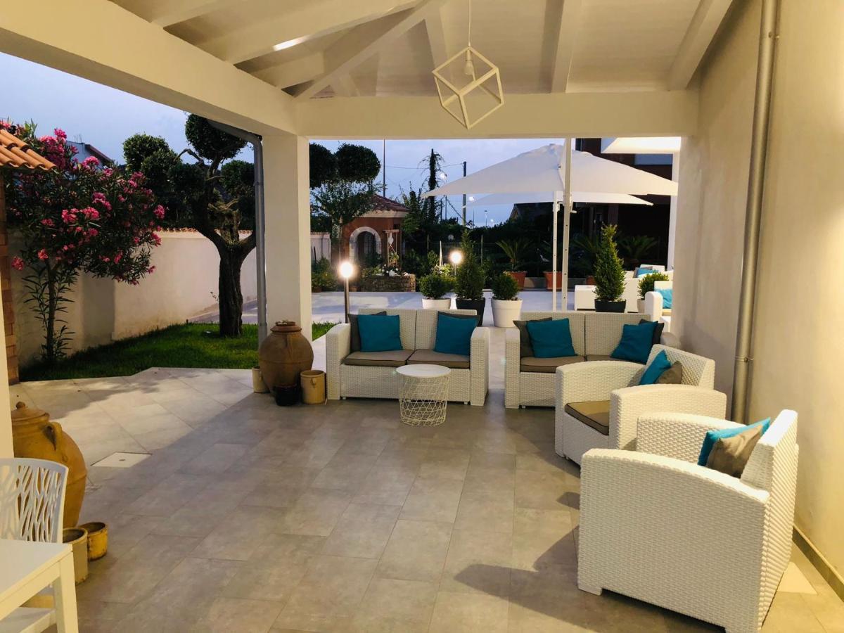 Invilla Bed&Breakfast - Quality Rooms Santa Maria di Castellabate Bagian luar foto