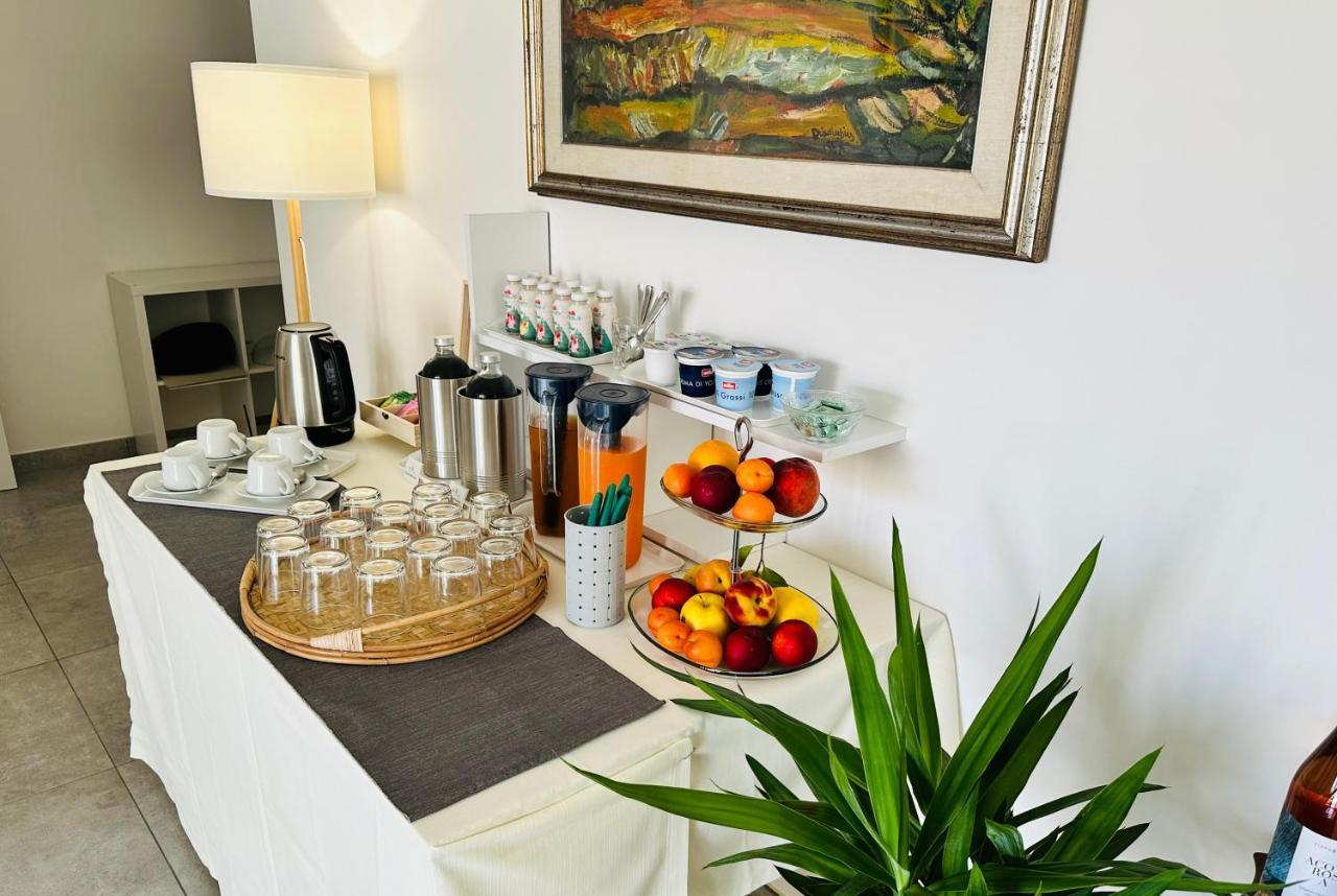 Invilla Bed&Breakfast - Quality Rooms Santa Maria di Castellabate Bagian luar foto