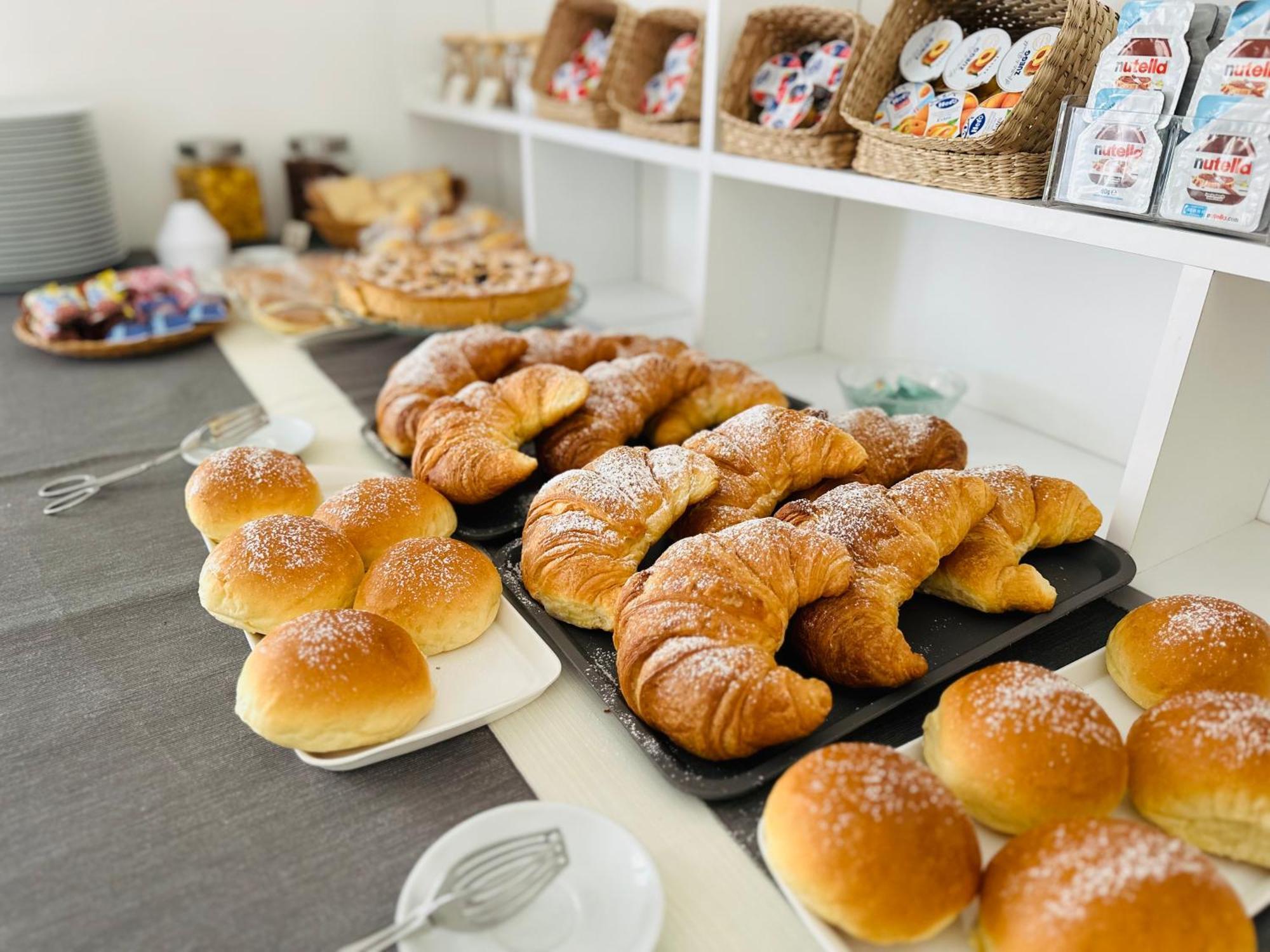 Invilla Bed&Breakfast - Quality Rooms Santa Maria di Castellabate Bagian luar foto